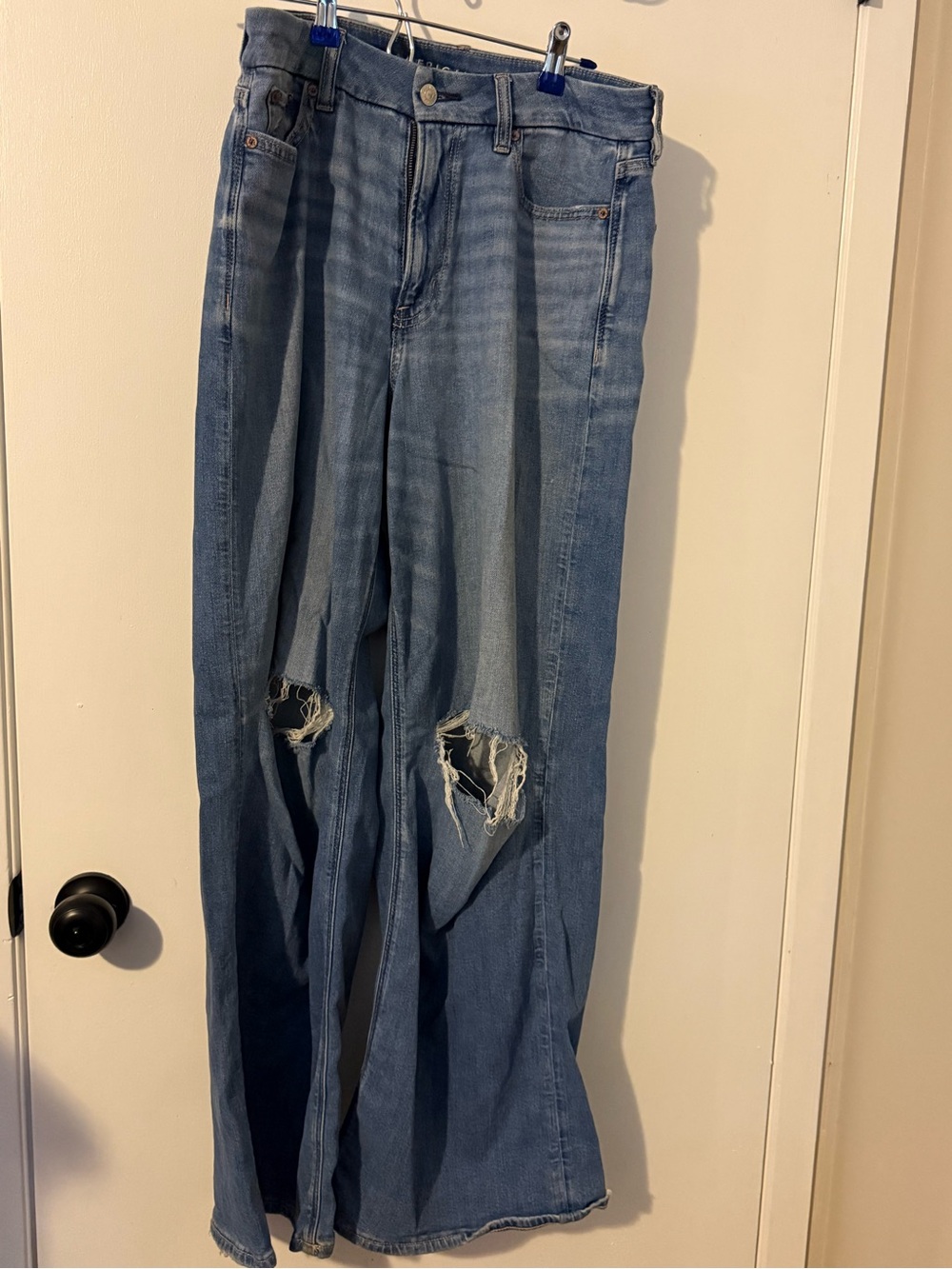 American Eagle Outfitters Light Blue Curvy Wide-Leg Distressed Jeans